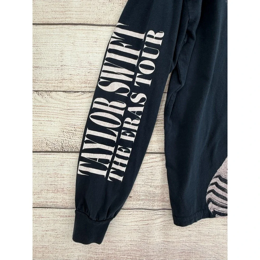 Taylor Swift The Eras Tour Shirt Unisex Large Black Long Sleeve Graphic Tee